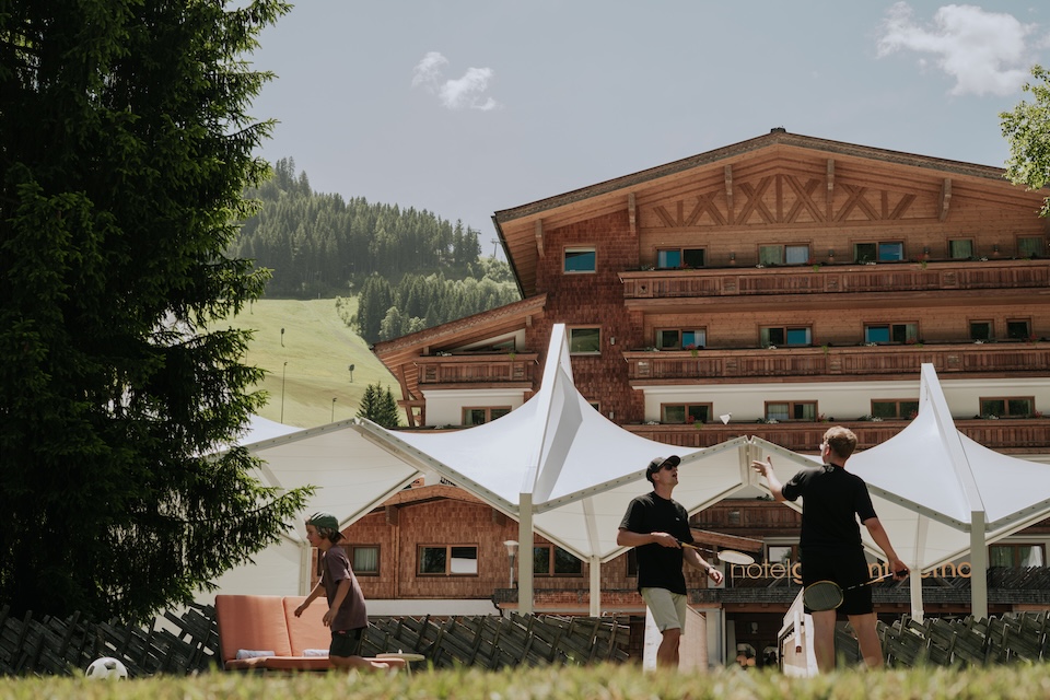 Der Glemmtalerhof in Hinterglemm bietet Freizeitaktivitäten vor schöner Bergkulisse. Spaß und Erholung pur!
