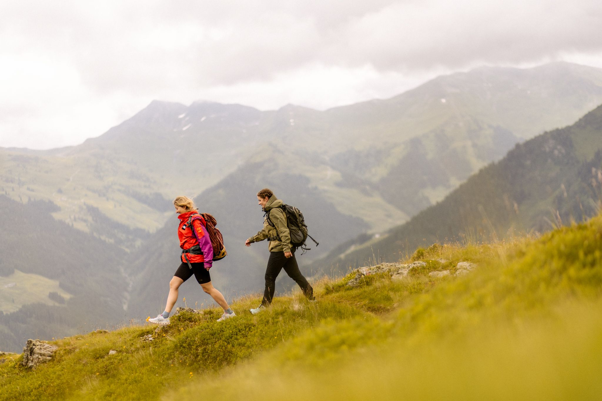 Two hikers explore the picturesque area in Glemmtal.