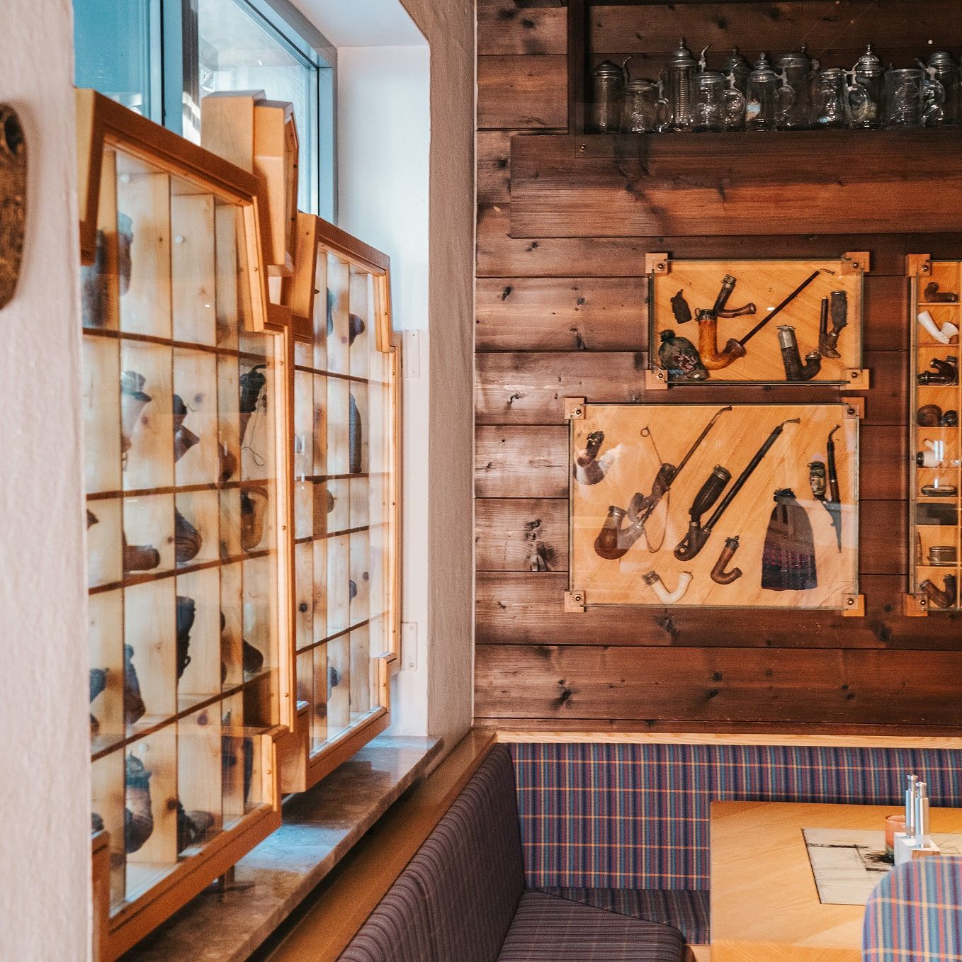 At Glemmtalerhof in Hinterglemm, there are intriguing displays and a cozy atmosphere.