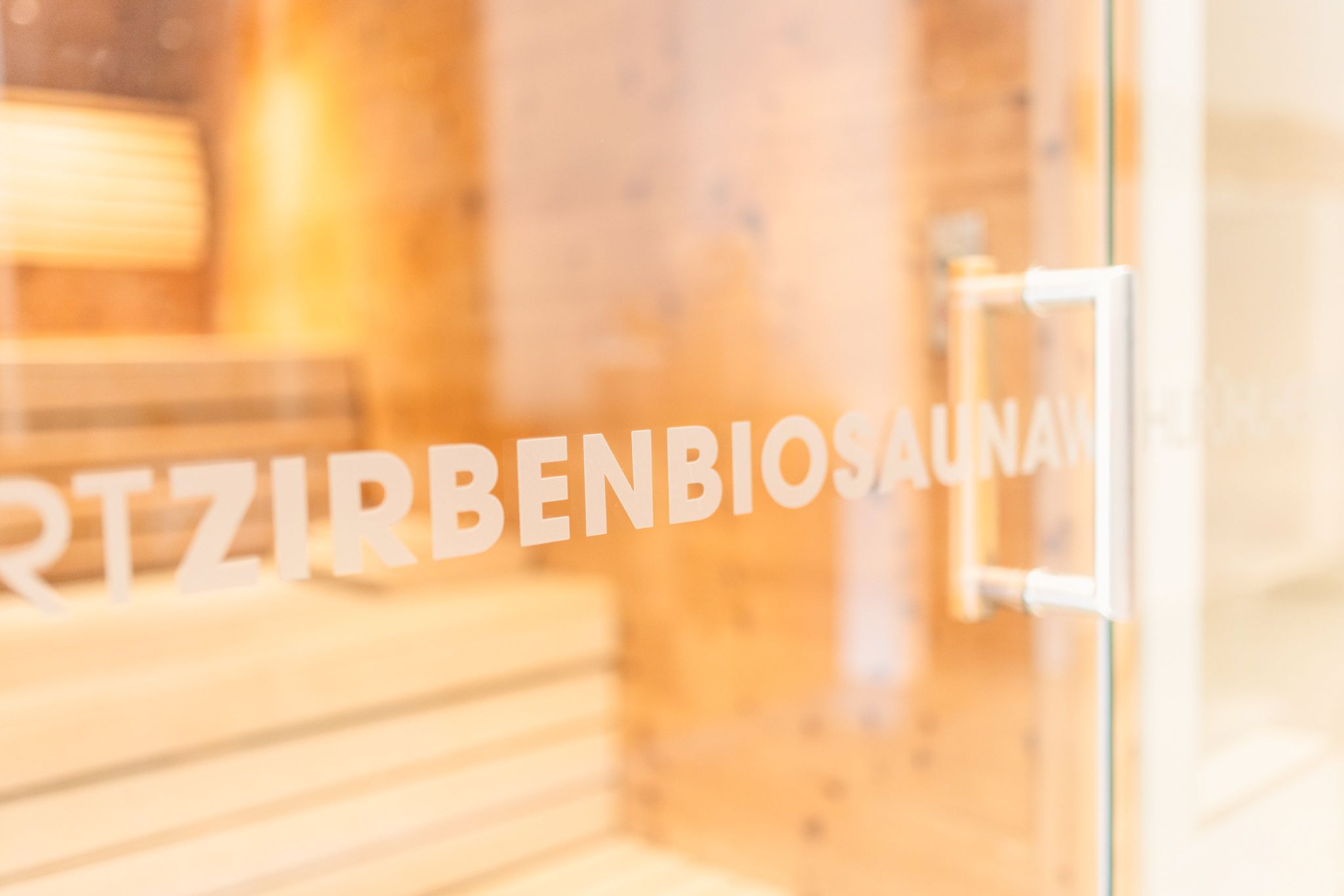 Glemmtalerhof in Hinterglemm has an inviting pine bio sauna.