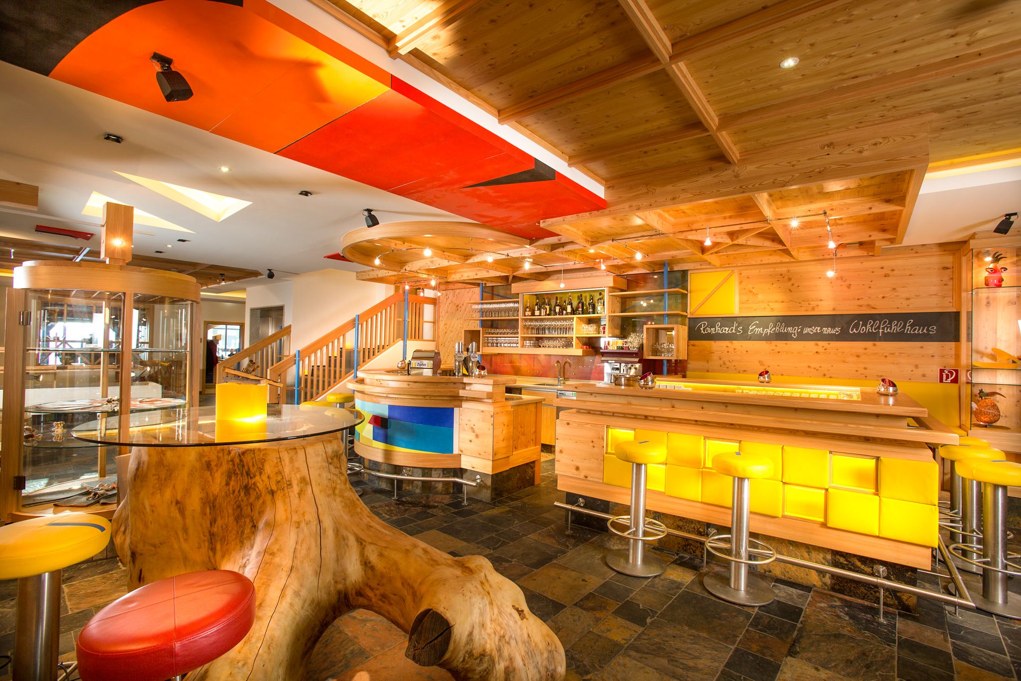 Gastronomic atmosphere at Glemmtalerhof in Hinterglemm with modern design and inviting bar.