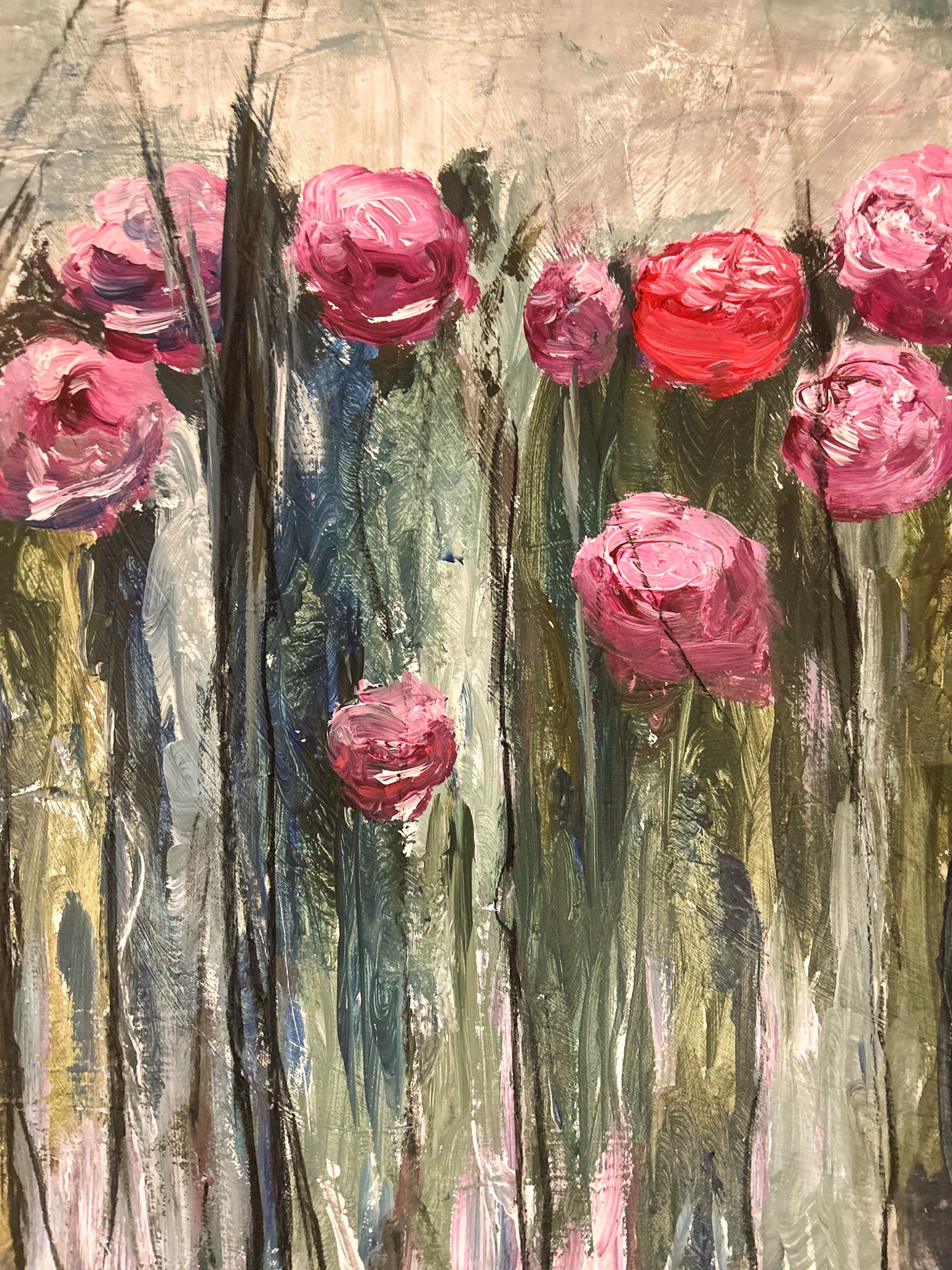 Bunte Blumen mit sanften Farben in einer malerischen Landschaft im Glemmtal.