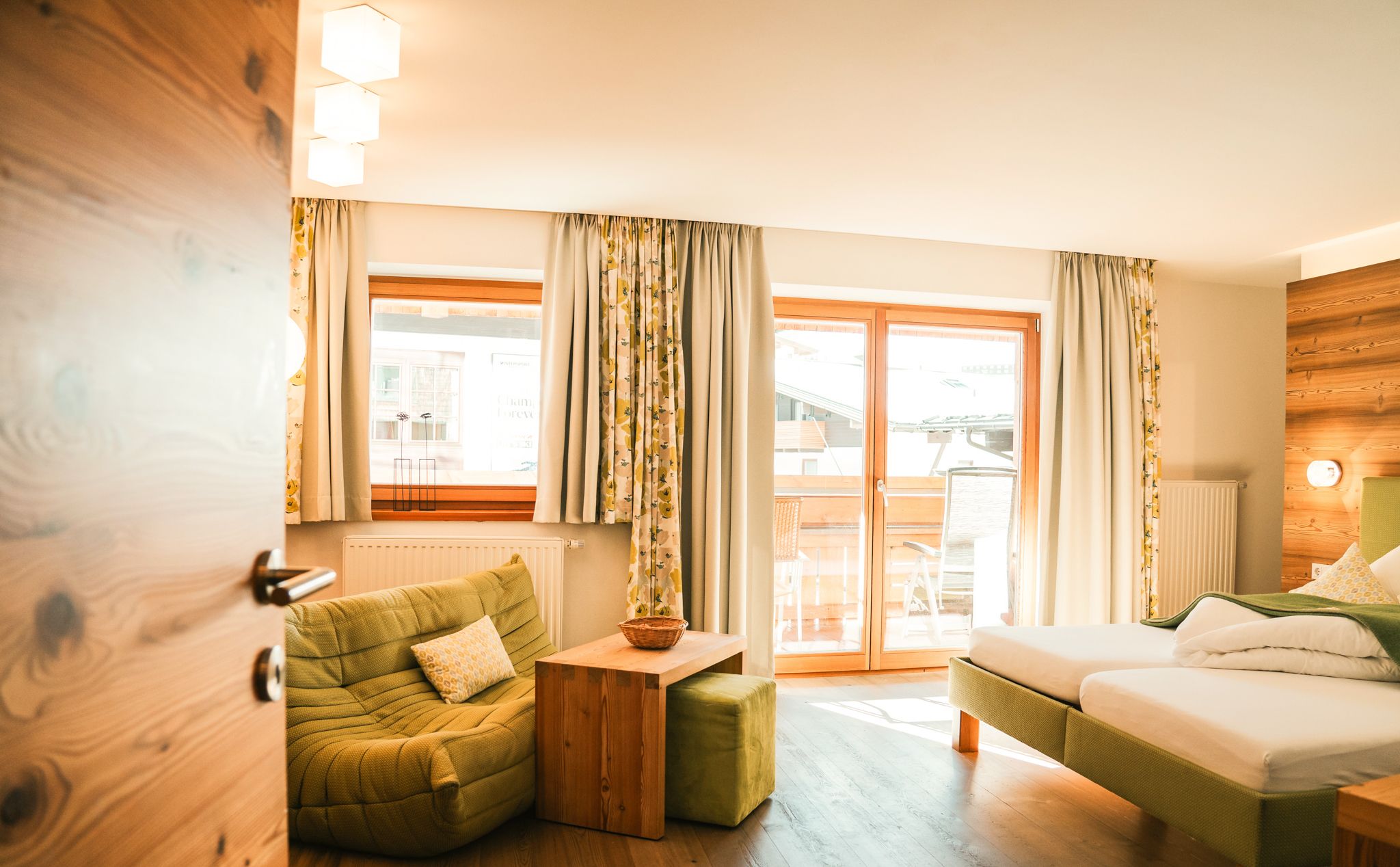 Modern room in Glemmtalerhof in Hinterglemm with a cozy atmosphere and plenty of light.