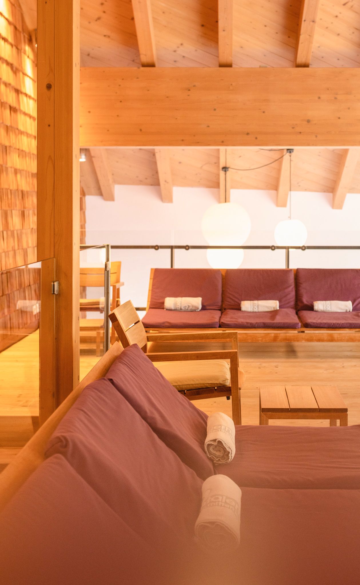 A stylish space in Glemmtalerhof in Hinterglemm with cozy seating and warm wood.